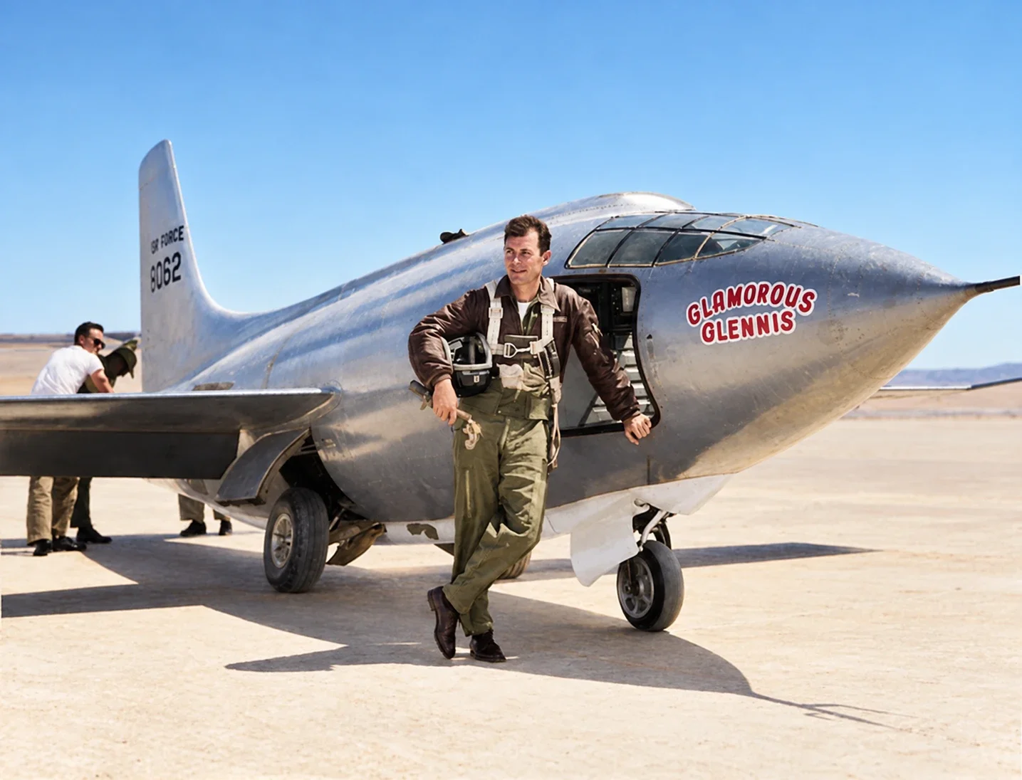 Glennis Yeager Junto Al Jet Glamorous Glennis