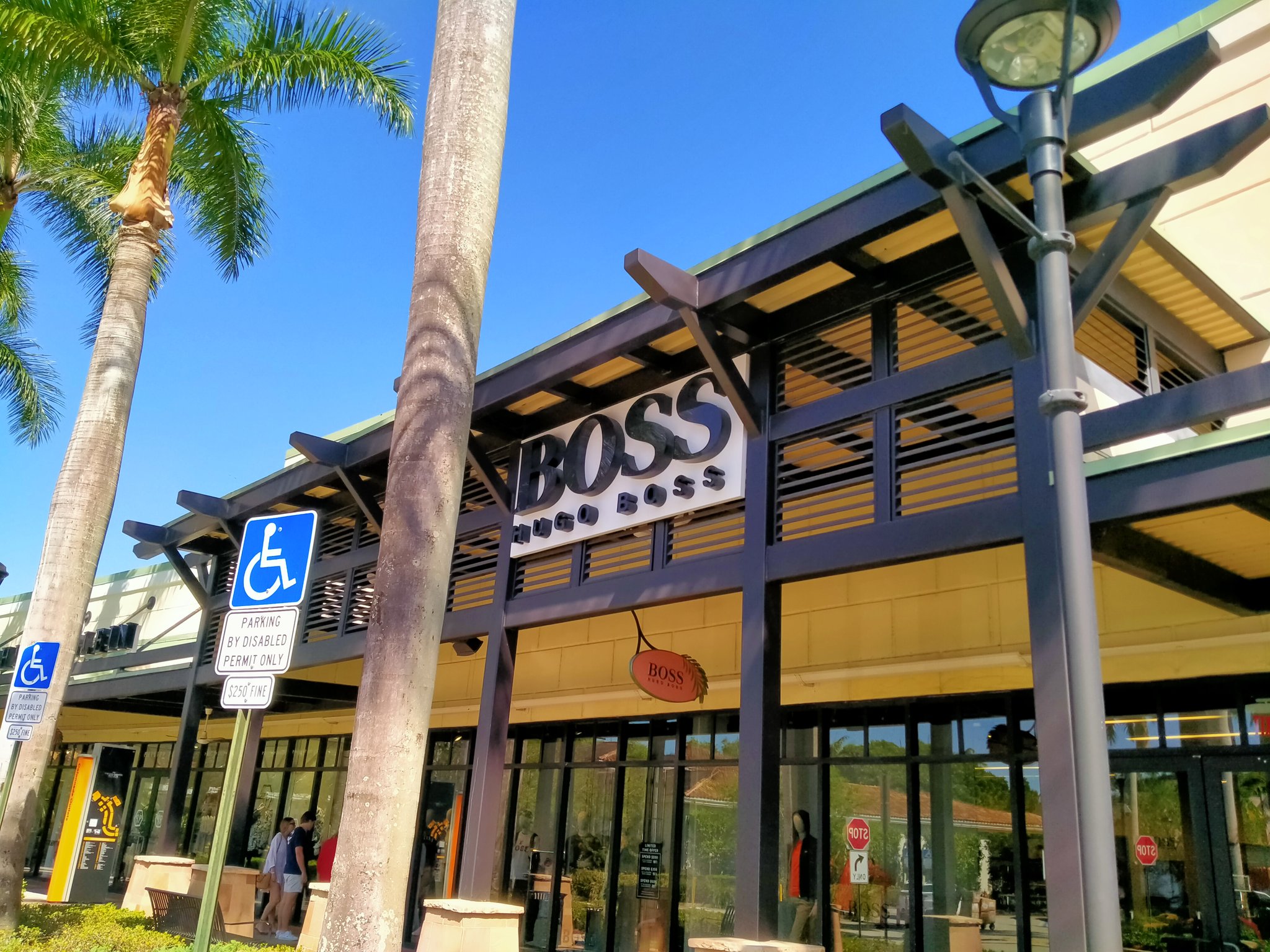 Sawgrass Mills: Southern Florida's Premier Outlet Shopping