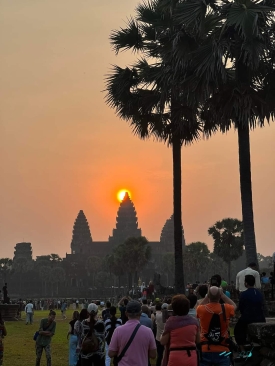 Angkor Wat equinox