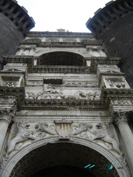 Castel Nuovo details