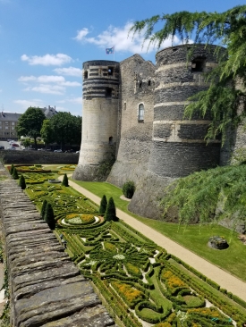 Chateau d Angers jardins
