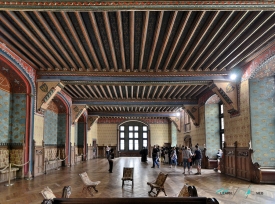 Chateau de Pierrefonds hall