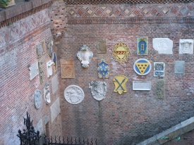 Genova Castello Mackenzie wall.jpeg
