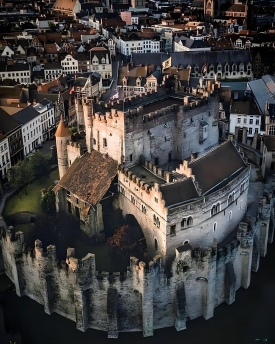 Ghent Gravensteen moat.jpeg