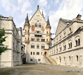 Neuschwanstein Castle upper courtyard level