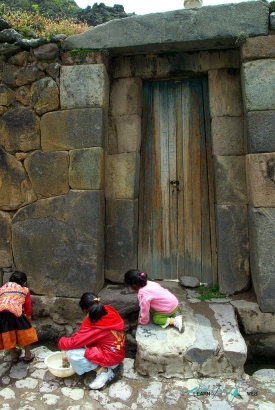 Ollantaytambo door