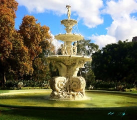The Royal Exhibition Building Melbourne fountain